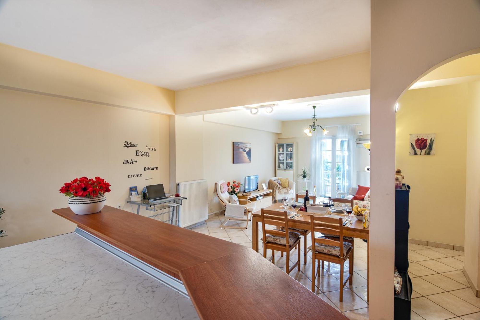 House Of Velenia - 2 Bedroom Apartment Near Old Town, Airport And Bus Station Corfu  Extérieur photo