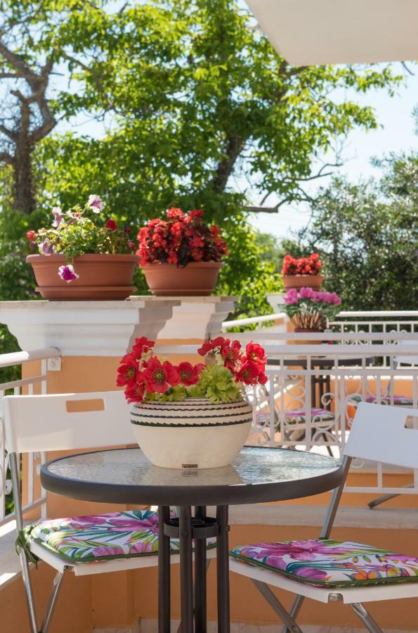 House Of Velenia - 2 Bedroom Apartment Near Old Town, Airport And Bus Station Corfu  Extérieur photo
